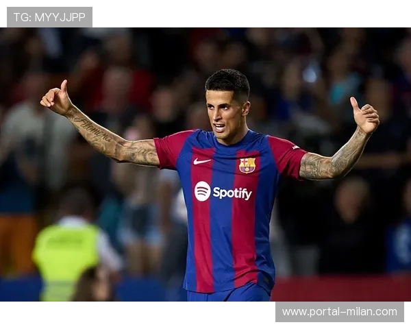 巴萨坎塞洛反复加练控球，动作丝滑