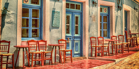 米兰电竞-中国足球进攻段与防守段衔接质量评估，足球进攻防守战术